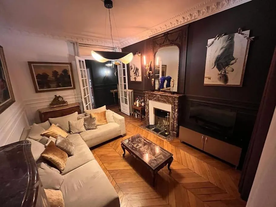 בית אירוח פריז Grande Chambre Privee Sur Jardin Arbore