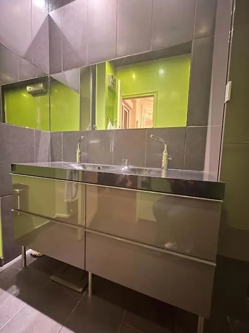 פריז Grande Chambre Privee Sur Jardin Arbore